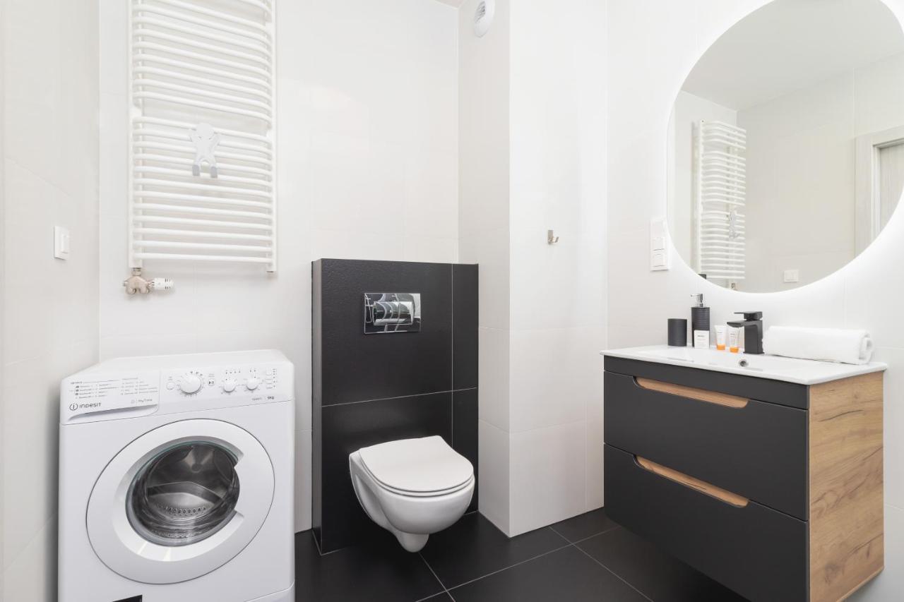 Salsa Apartments Cracow By Renters クラクフ エクステリア 写真