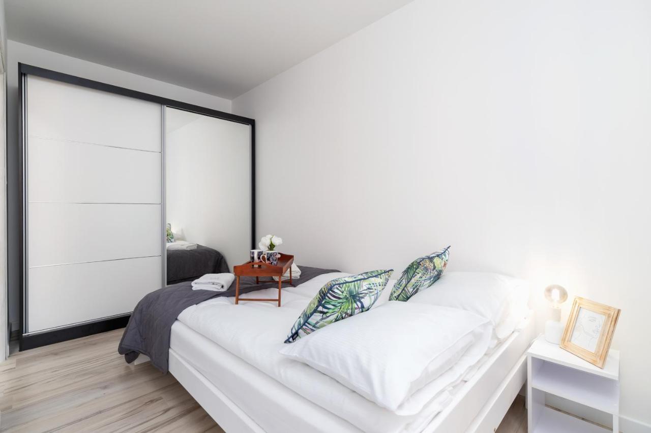 Salsa Apartments Cracow By Renters クラクフ エクステリア 写真