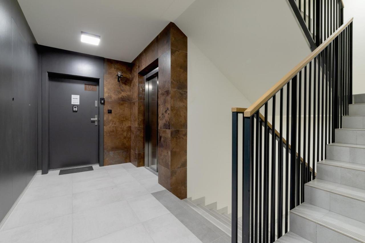 Salsa Apartments Cracow By Renters クラクフ エクステリア 写真
